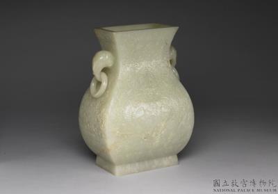 图片[2]-Jade vessel imitating a bronze hu with design of two phoenixes and flowers, Qing dynasty, Qianlong reign (1736-1795)-China Archive